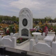 Вертикальный памятник_10