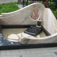 Вертикальный памятник_10