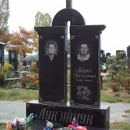 Вертикальный памятник_9